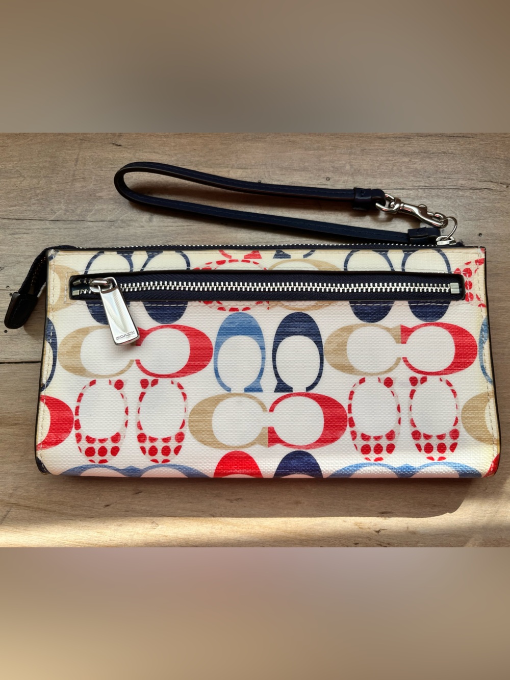 Coach Multicolor Signature C Zip Wristlet in Navy, Red, Tan, Cream. - Picture 3 of 9